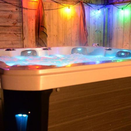 Roulotte Gites O Bien-Etre Massage Spa Sejour Bien-Etre En Hebergement Insolite Roulotte Karantez Ou En Gites Melon Ou Yock A 800 M Des Plages Maison D'Hote Drogou Porspoder Dış mekan fotoğraf