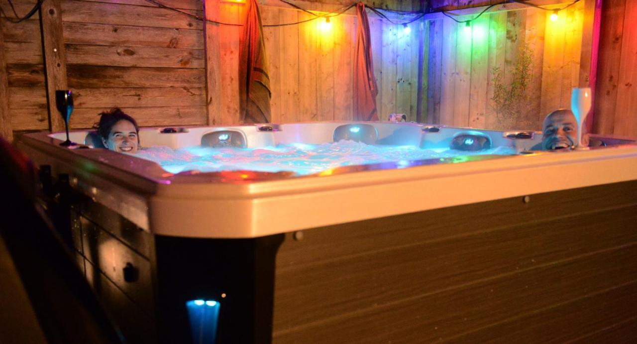Roulotte Gites O Bien-Etre Massage Spa Sejour Bien-Etre En Hebergement Insolite Roulotte Karantez Ou En Gites Melon Ou Yock A 800 M Des Plages Maison D'Hote Drogou Porspoder Dış mekan fotoğraf