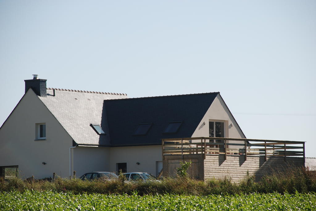 Roulotte Gites O Bien-Etre Massage Spa Sejour Bien-Etre En Hebergement Insolite Roulotte Karantez Ou En Gites Melon Ou Yock A 800 M Des Plages Maison D'Hote Drogou Porspoder Oda fotoğraf